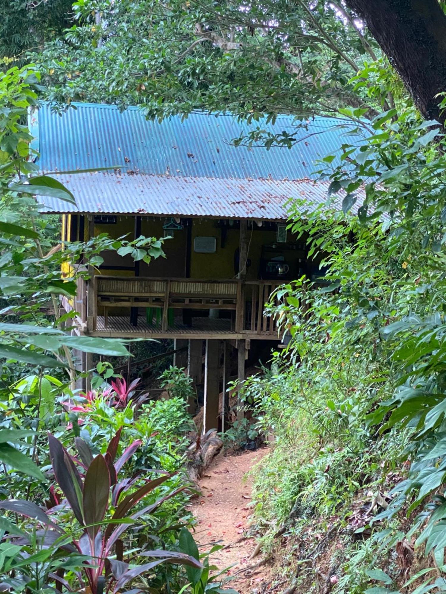 Camp Talusi Hilltop Overlooking El Nido Esterno foto